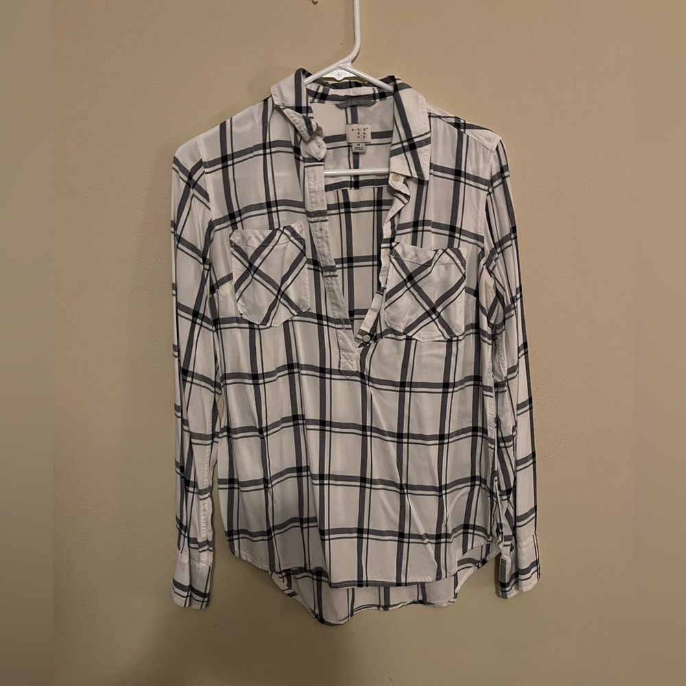 Women’s White and Navy Plaid Button Down